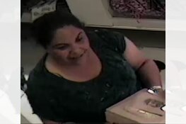 Ommen/Almelo - Gezocht - Winkeldieven slaan op drie locaties toe, wie kent de vrouwen op beeld?