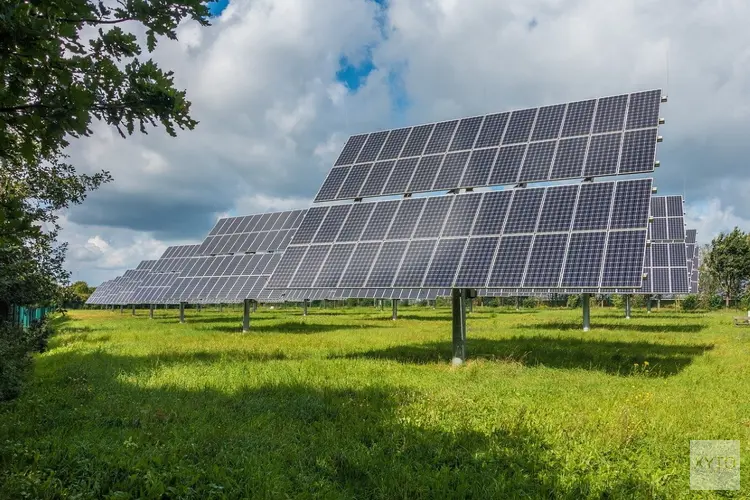 Zonne-energie langs de A35?