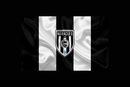 Heracles Almelo herstelt zich met ruime zege op hekkensluiter Jong FC Utrecht