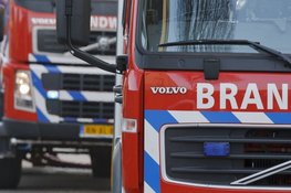 Grote brand in loods aan Looweg in Wierden