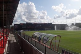 Almere City FC verslaat koploper Heracles Almelo